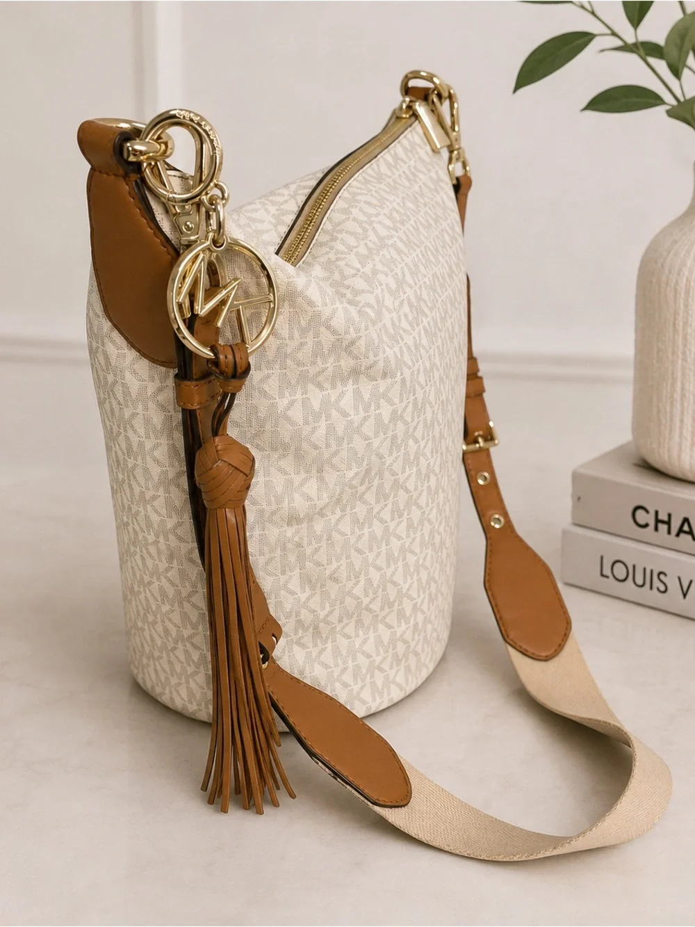 Michael Kors Brooke Medium Bucket Bag Vanilla MK Signature Leather Crossbody